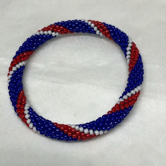 Sashka handmade Red, Blue, and White Beaded Bracelet - Picture 4 of 8